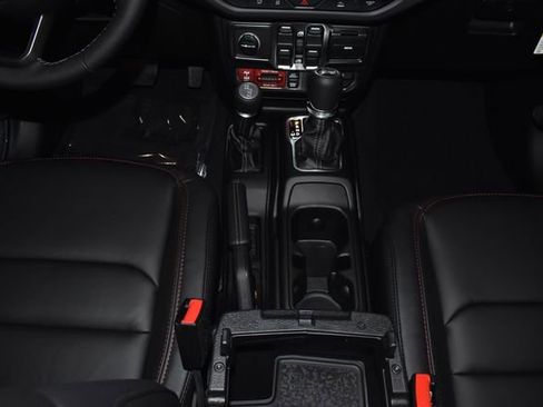 New 2026 Jeep Wrangler Unlimited Rubicon image 18