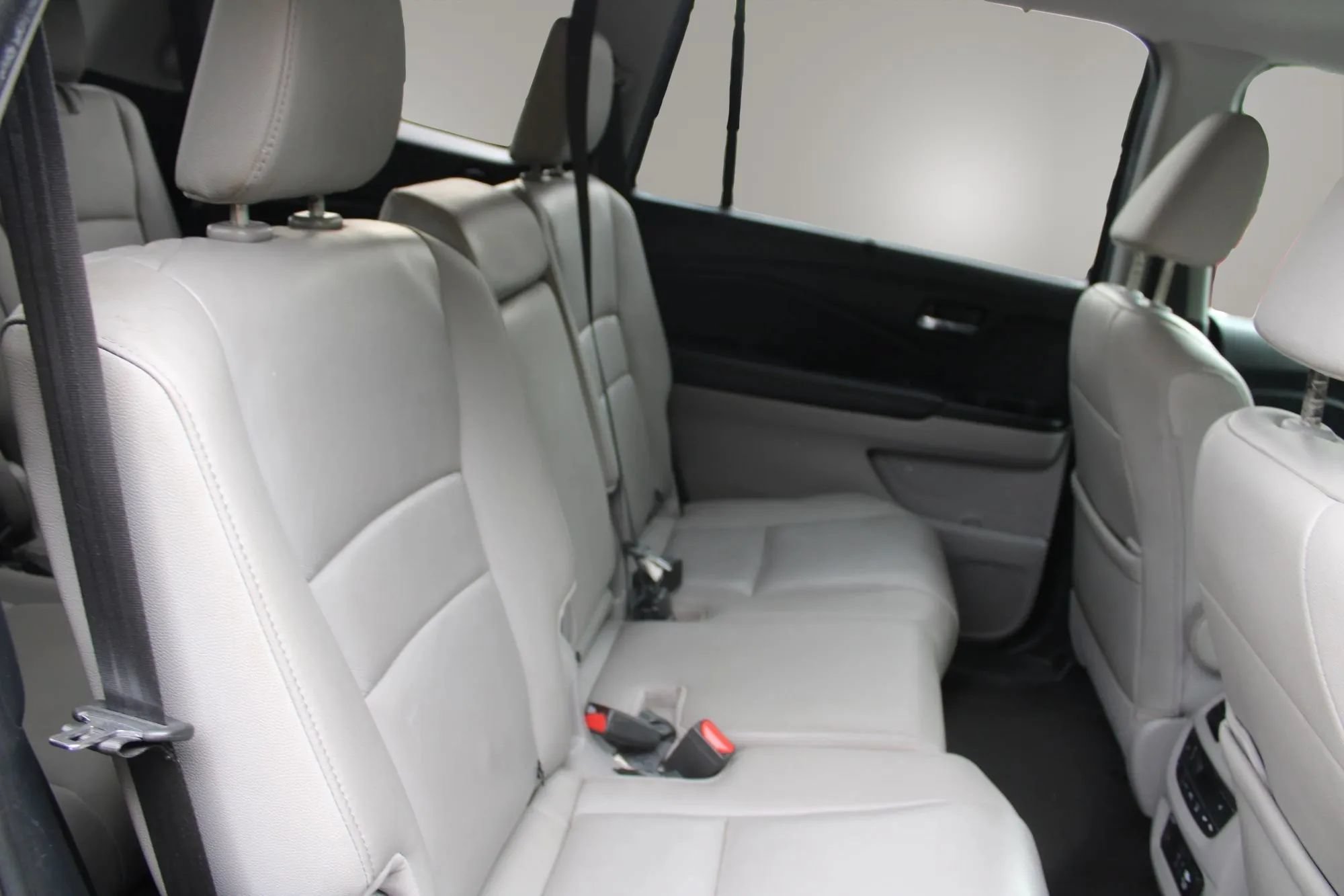 Used 2020 Honda Pilot Touring image 27