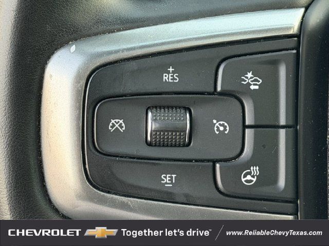 Used 2023 Chevrolet Suburban Z71 w/ Luxury Package AWD/4WD image 15