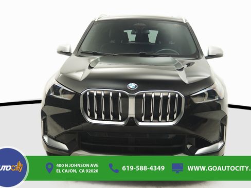 Used 2023 BMW X1 xDrive28i w/ Premium Package AWD/4WD image 4