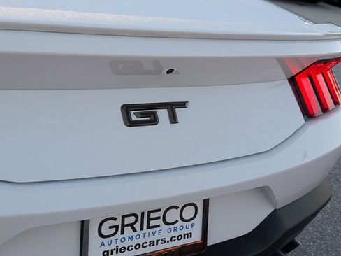 Used 2025 Ford Mustang GT Premium image 9