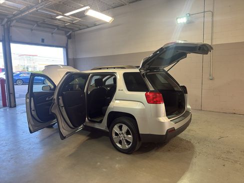 Used 2015 GMC Terrain SLE w/ Chrome Edition AWD/4WD image 12