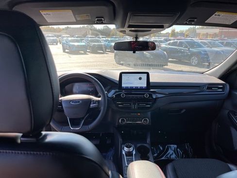 Used 2025 Ford Escape ST-Line image 14