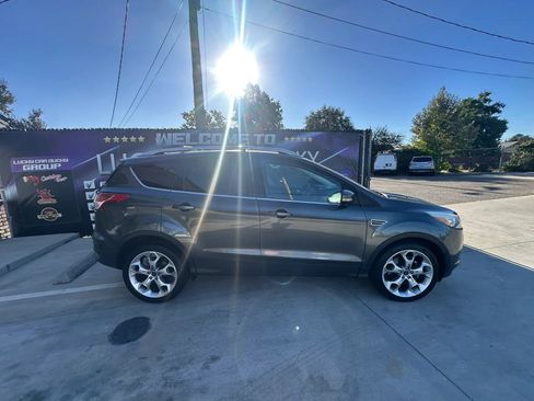 Used 2016 Ford Escape Titanium w/ Equipment Group 301A AWD/4WD image 5