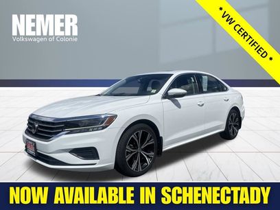 Certified 2022 Volkswagen Passat 2.0T SE
