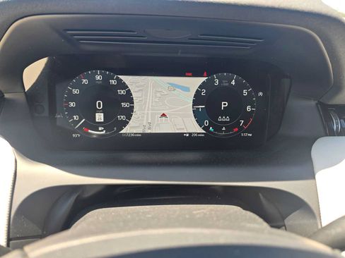 Used 2025 Land Rover Discovery Sport Dynamic SE AWD/4WD image 28