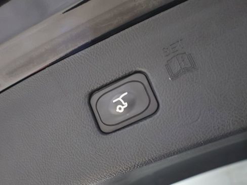 Used 2022 Ford Edge SEL w/ Convenience Package image 23