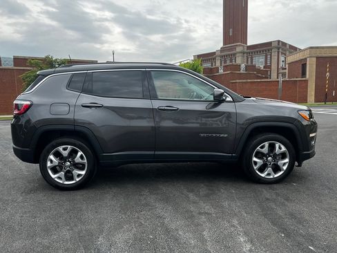 Certified 2019 Jeep Compass Limited w/ Safety & Security Group image 5