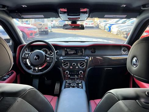 Used 2022 Rolls-Royce Cullinan Black Badge AWD/4WD image 55