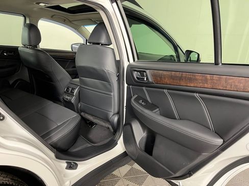 Used 2019 Subaru Outback 2.5i Limited image 14