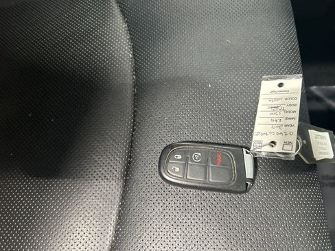 Used 2017 RAM 1500 Laramie w/ Convenience Group image 25