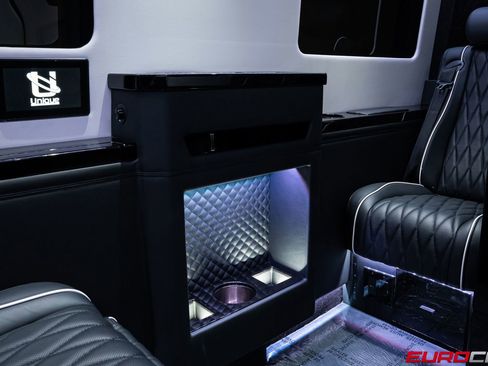 Used 2024 Mercedes-Benz Sprinter 3500 image 47