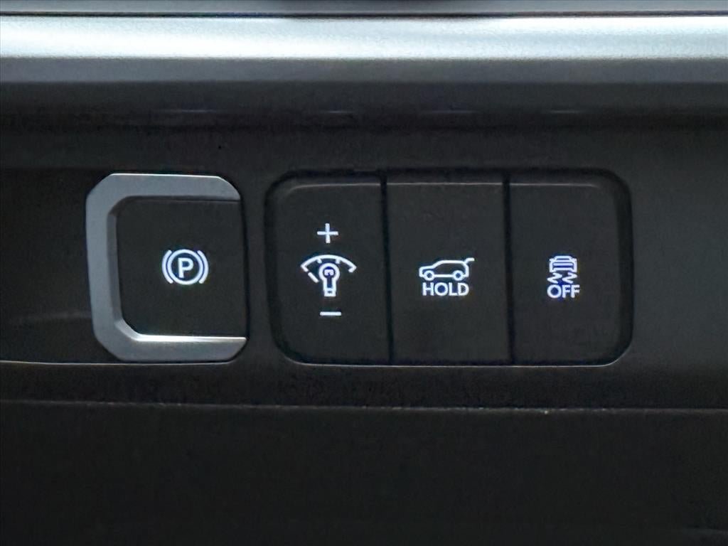 Used 2026 Hyundai Santa Fe SEL FWD image 17
