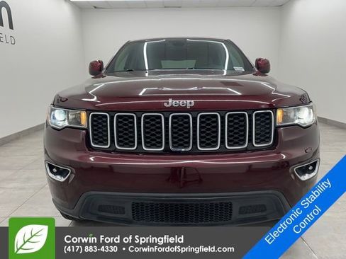 Used 2017 Jeep Grand Cherokee Laredo image 8