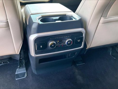 Used 2022 Ford Expedition Limited RWD image 34