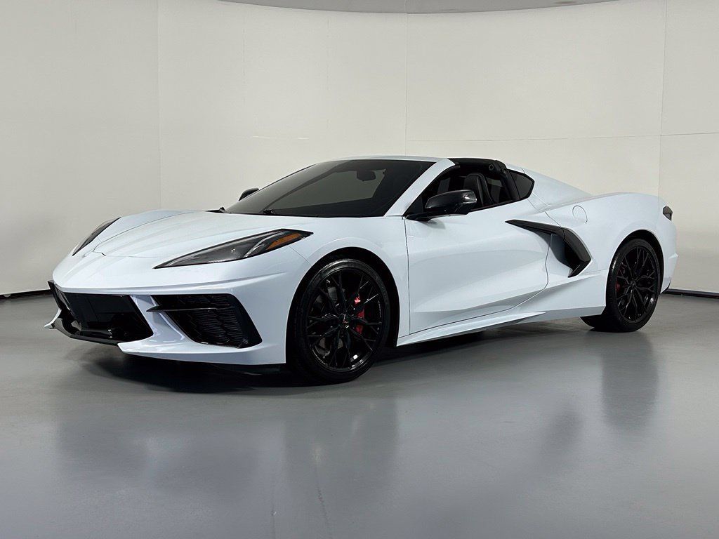 Used 2021 Chevrolet Corvette Stingray Coupe w/ 1LT RWD image 2