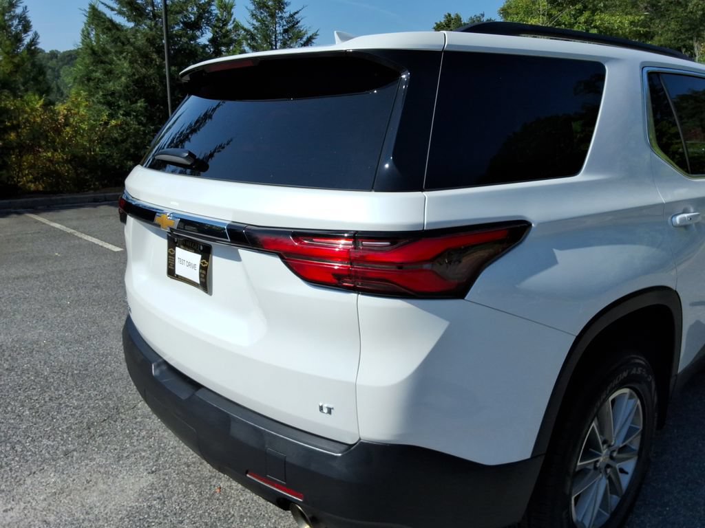 Certified 2023 Chevrolet Traverse LT FWD image 14