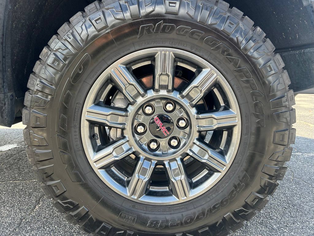 Used 2026 GMC Sierra 1500 AT4X AWD/4WD image 17