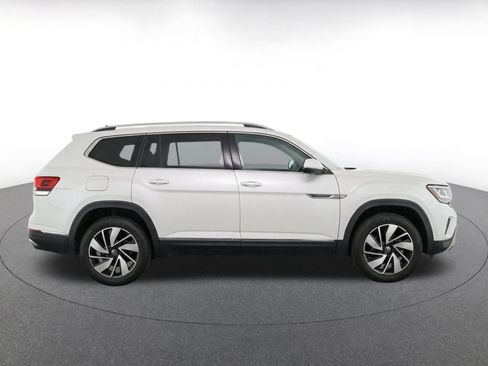 Used 2026 Volkswagen Atlas SE FWD image 8