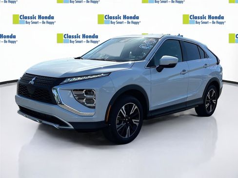 Used 2025 Mitsubishi Eclipse Cross SE AWD/4WD image 3