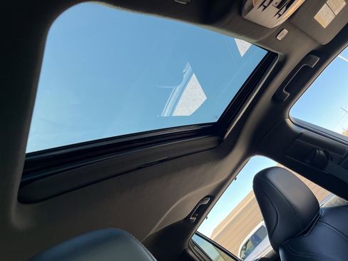 Used 2024 Toyota Highlander XSE image 31