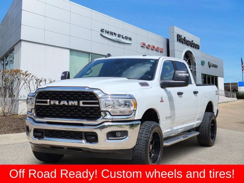 Used 2024 RAM 2500 Big Horn AWD/4WD image 2