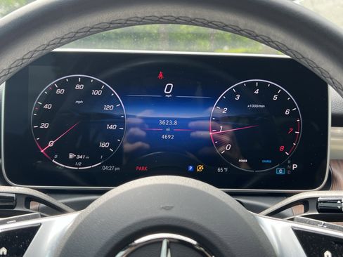 Used 2025 Mercedes-Benz C 300 Sedan image 21