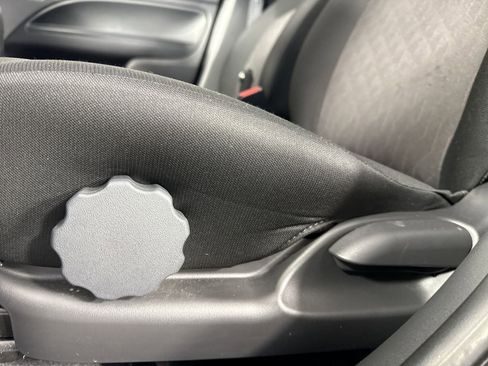 Used 2024 Mitsubishi Mirage ES image 19