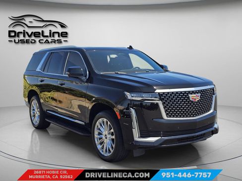 Used 2023 Cadillac Escalade Premium Luxury RWD image 9
