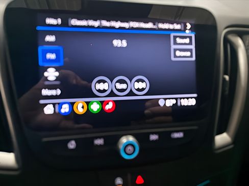 Used 2025 Chevrolet Malibu LT FWD image 20