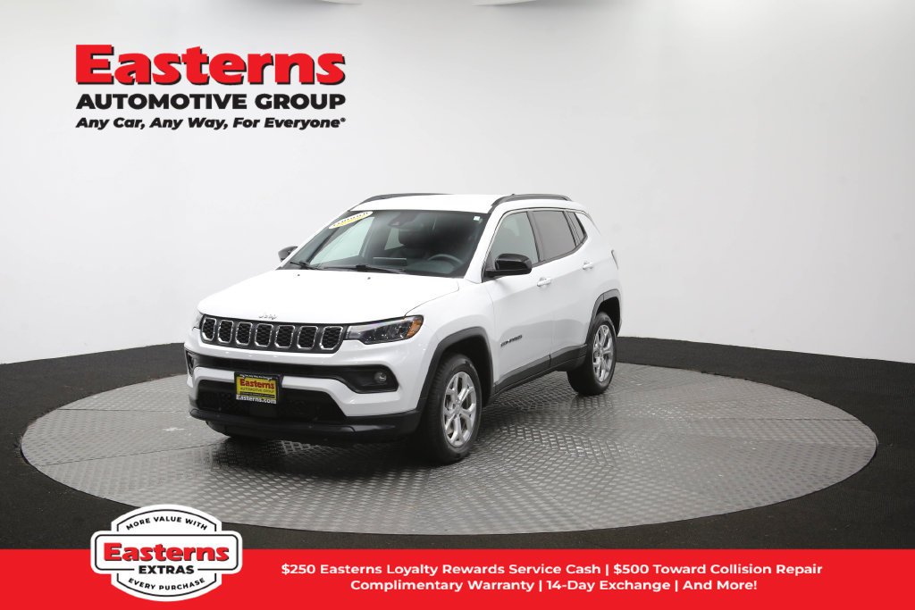 Used 2024 Jeep Compass Latitude AWD/4WD image 54