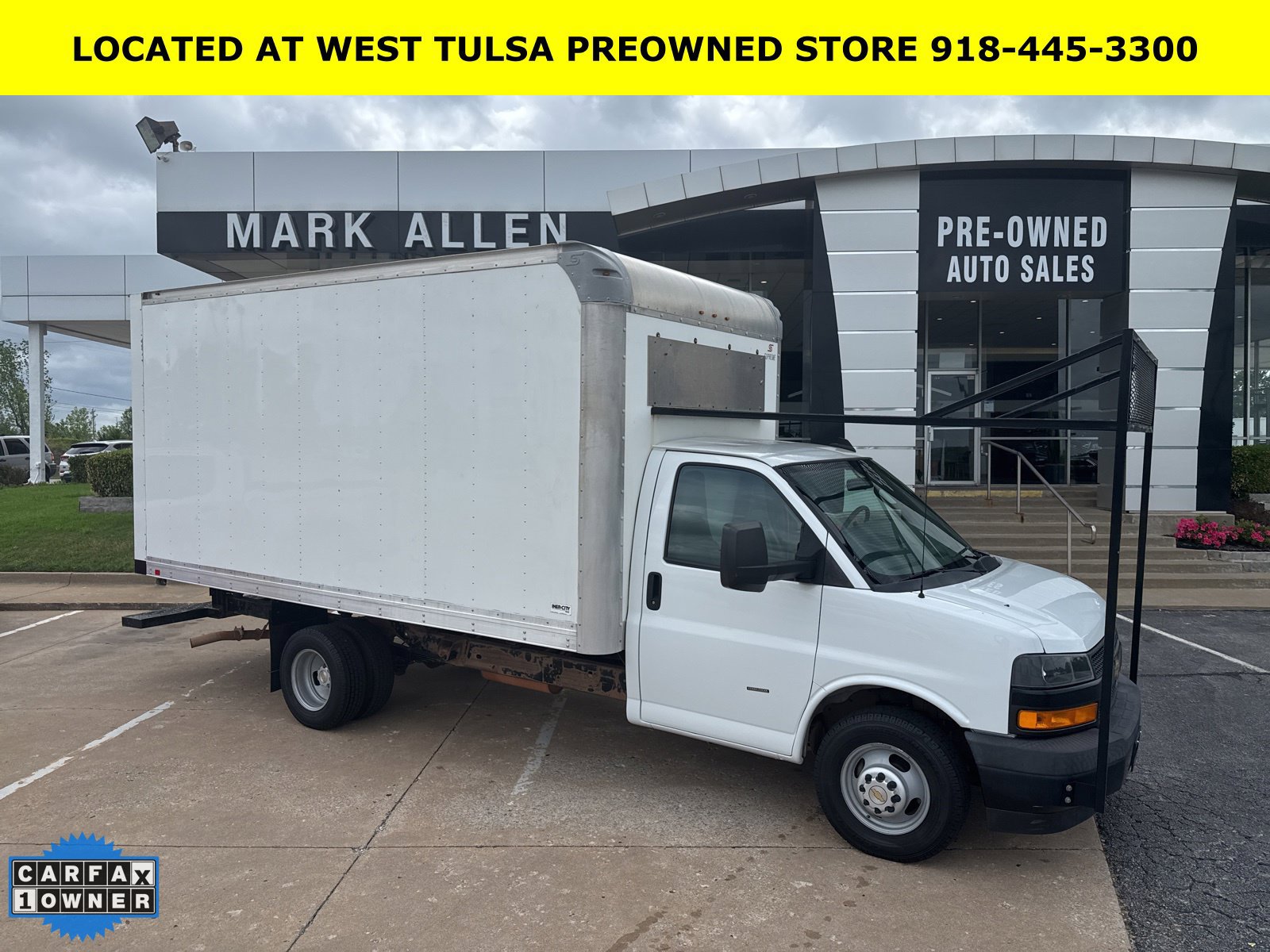 Used 2020 Chevrolet Express 3500 RWD image 1