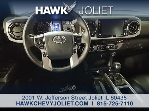 Used 2020 Toyota Tacoma Limited AWD/4WD image 16