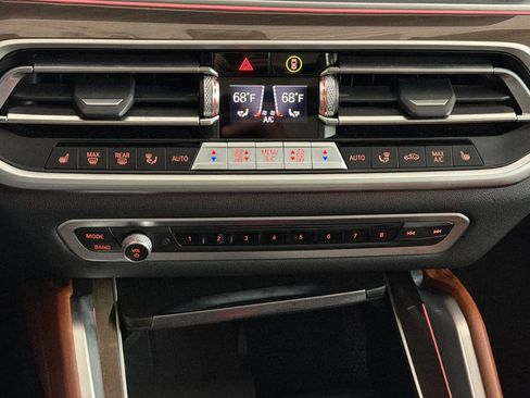 Used 2023 BMW X6 xDrive40i w/ M Sport Package image 21