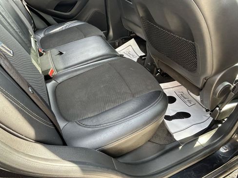 Used 2013 Buick Encore Convenience FWD image 11