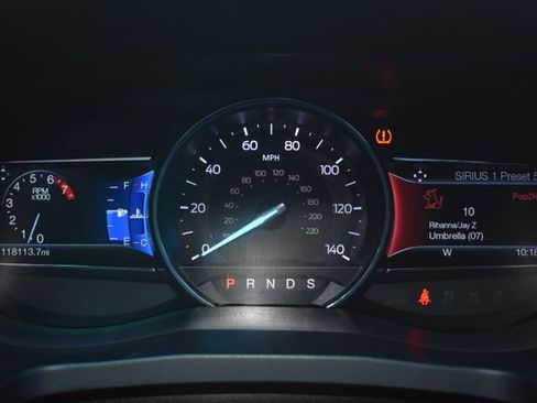 Used 2017 Ford Explorer XLT w/ Equipment Group 202A AWD/4WD image 21
