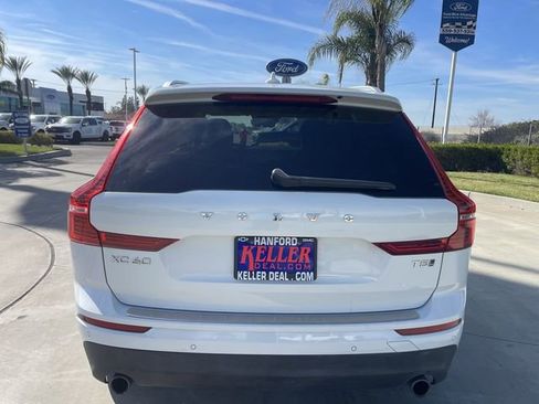 Used 2019 Volvo XC60 T5 Momentum w/ Premium Package image 7