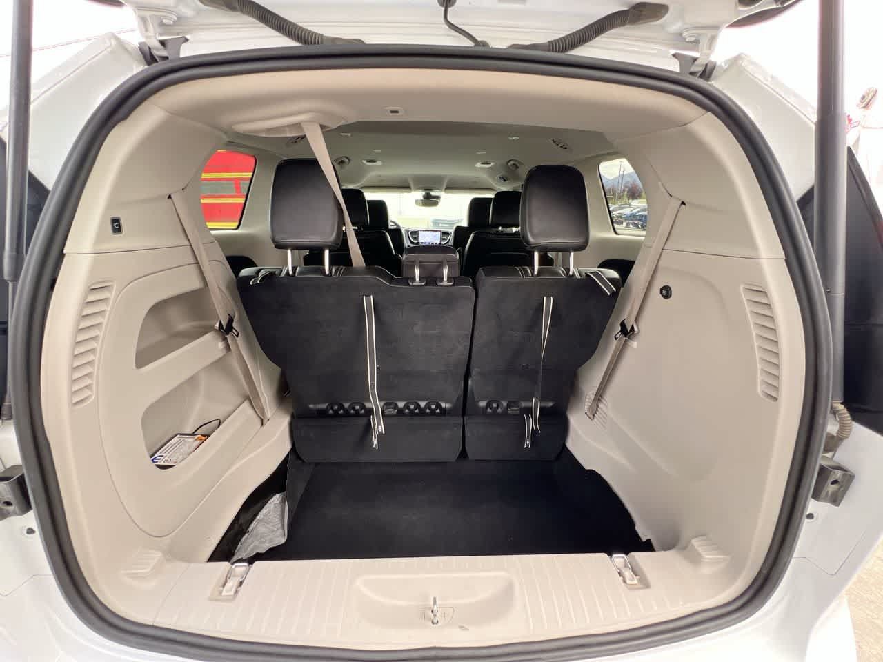 Used 2024 Chrysler Pacifica Touring-L FWD image 26