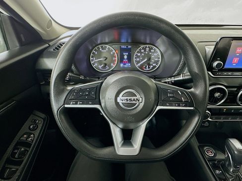 Used 2022 Nissan Sentra S image 11