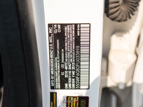 Used 2015 Mercedes-Benz C 400 4MATIC image 48