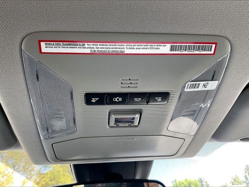 Used 2019 Toyota RAV4 LE w/ Carpet Mat Package FWD image 31