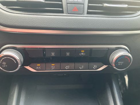 Used 2020 Nissan Altima 2.5 S FWD image 19