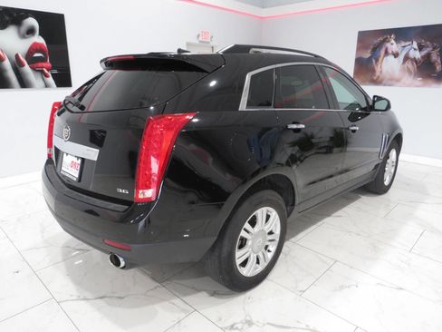 Used 2014 Cadillac SRX FWD image 3