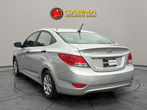 Used 2012 Hyundai Accent GLS image 5