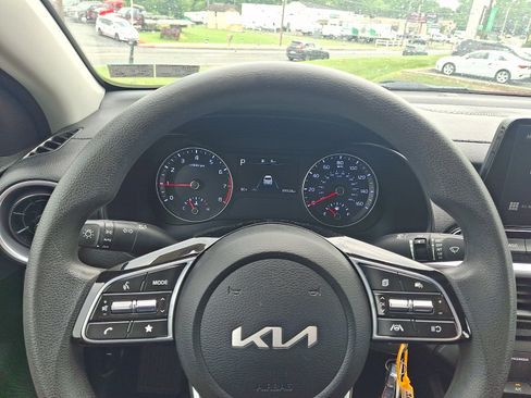 Used 2023 Kia Forte LXS FWD image 18