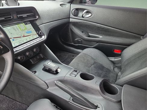 Used 2024 Nissan Z Performance w/ Floor Mat Package RWD image 19