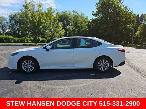Used 2025 Toyota Camry LE FWD image 1