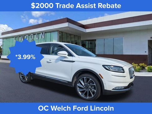 Used 2023 Lincoln Nautilus Reserve w/ Equipment Group 202A image 3