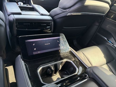 Used 2024 Jeep Grand Wagoneer L Series II w/ Quick Order Packagew 28T AWD/4WD image 15