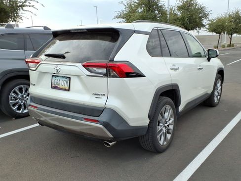 Used 2022 Toyota RAV4 Limited AWD/4WD image 4